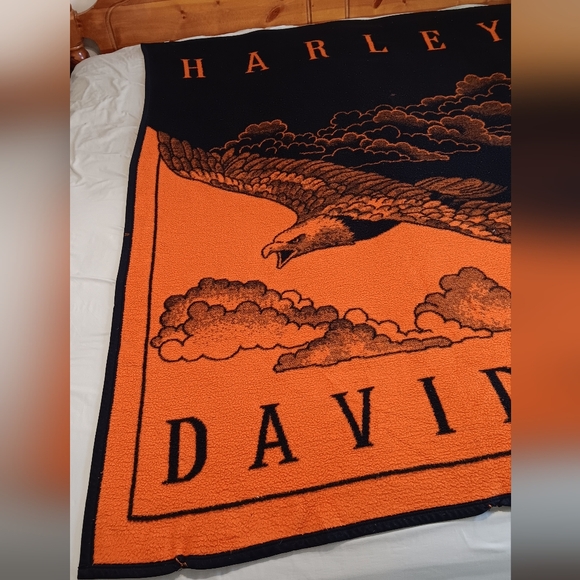 Harley Davidson blanket - Picture 2 of 11